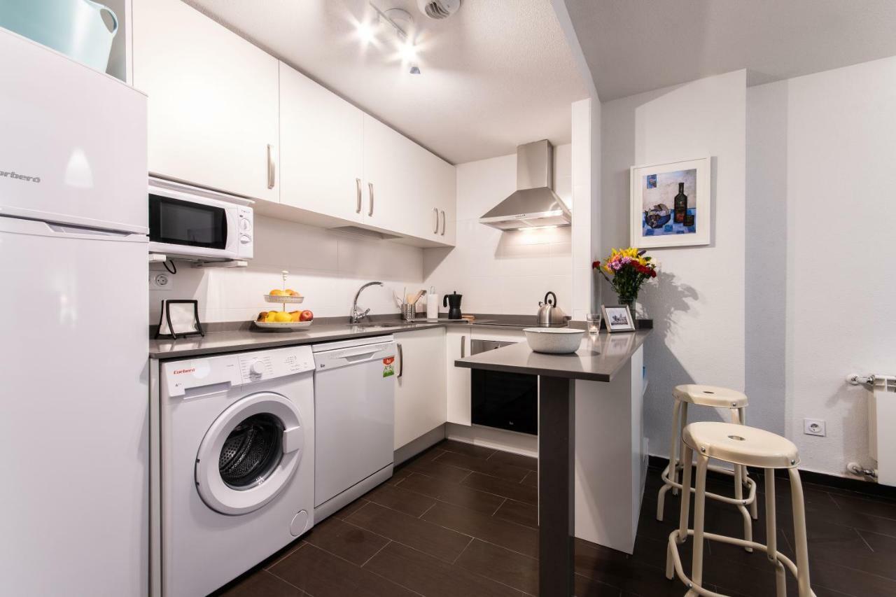 1 Habitacion Apartamento Temporada Lucero Мадрид Екстериор снимка