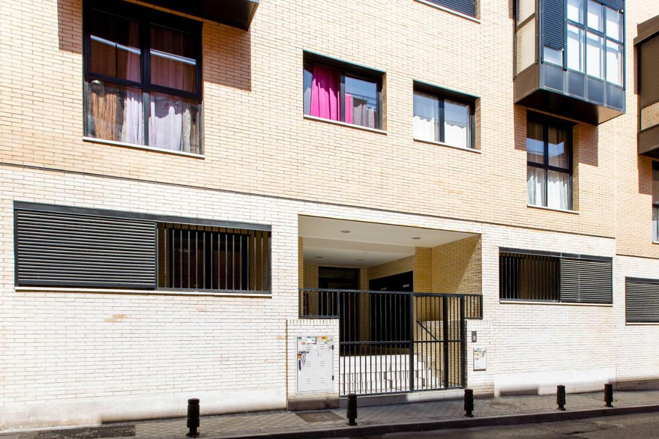1 Habitacion Apartamento Temporada Lucero Мадрид Екстериор снимка